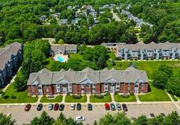 Image of Foxwood Apartments in Portage, MI
