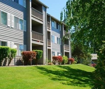 Reviews & Prices for Spinnaker Landing Apartments, Des Moines, WA