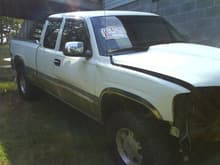 2000 GMC Z-71 5.3 Parting out...lots of extras and goodies
33x11.50x16 Nitto Mud Grapplers
Monster Mega 4L65E tranny
3&quot; lift
K/N CAI 
Helix TB spacer
