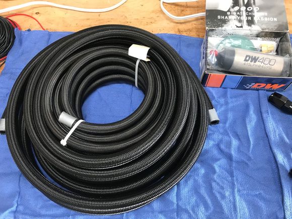 10an & 8an braided fuel lines and DW 400 that apparently is good for 1000whp.