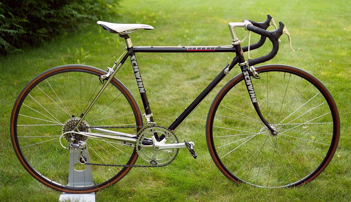 Vintage schwinn circuit clearance road bike