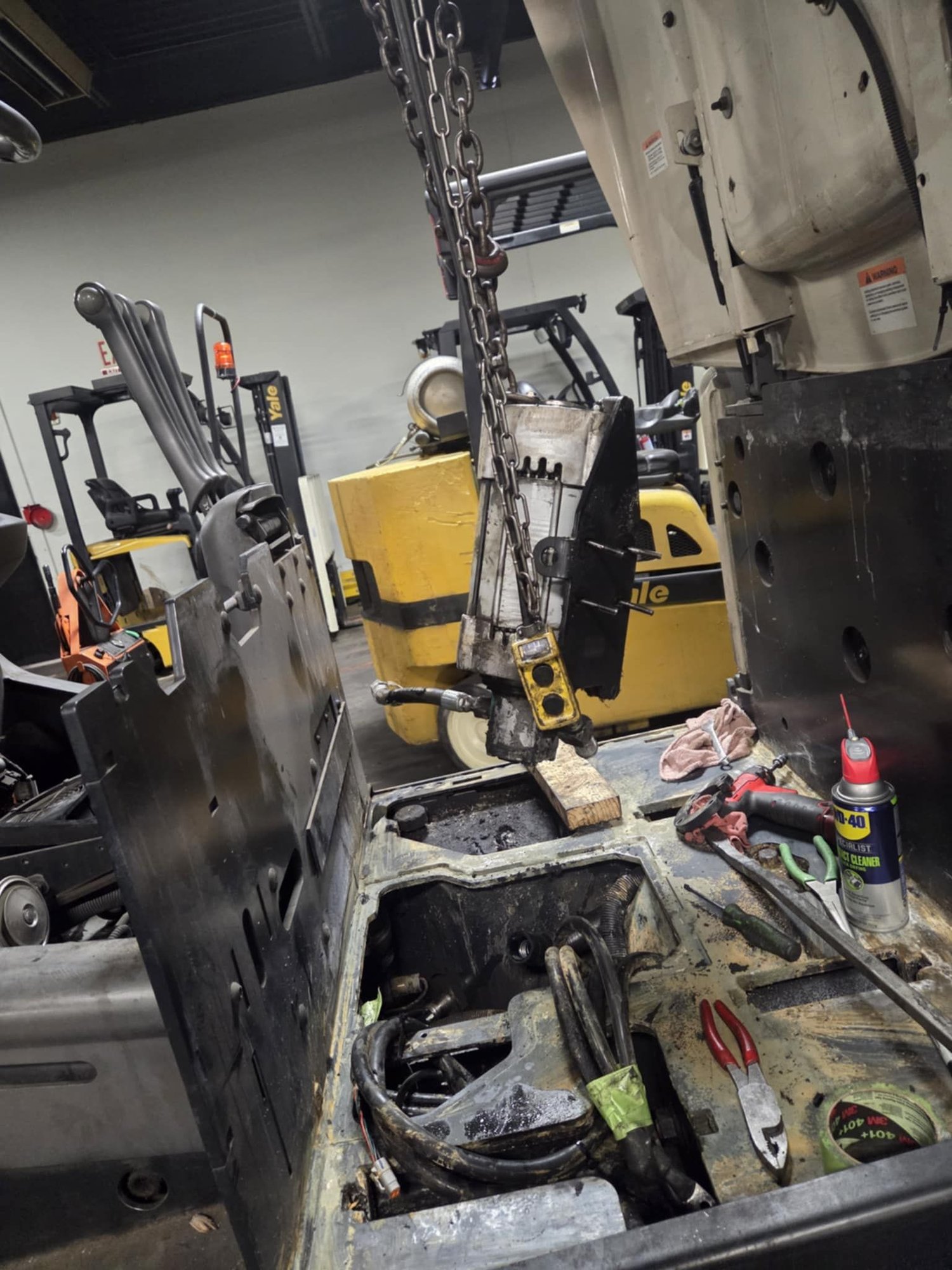 Electric drive motor out of a crown forklift