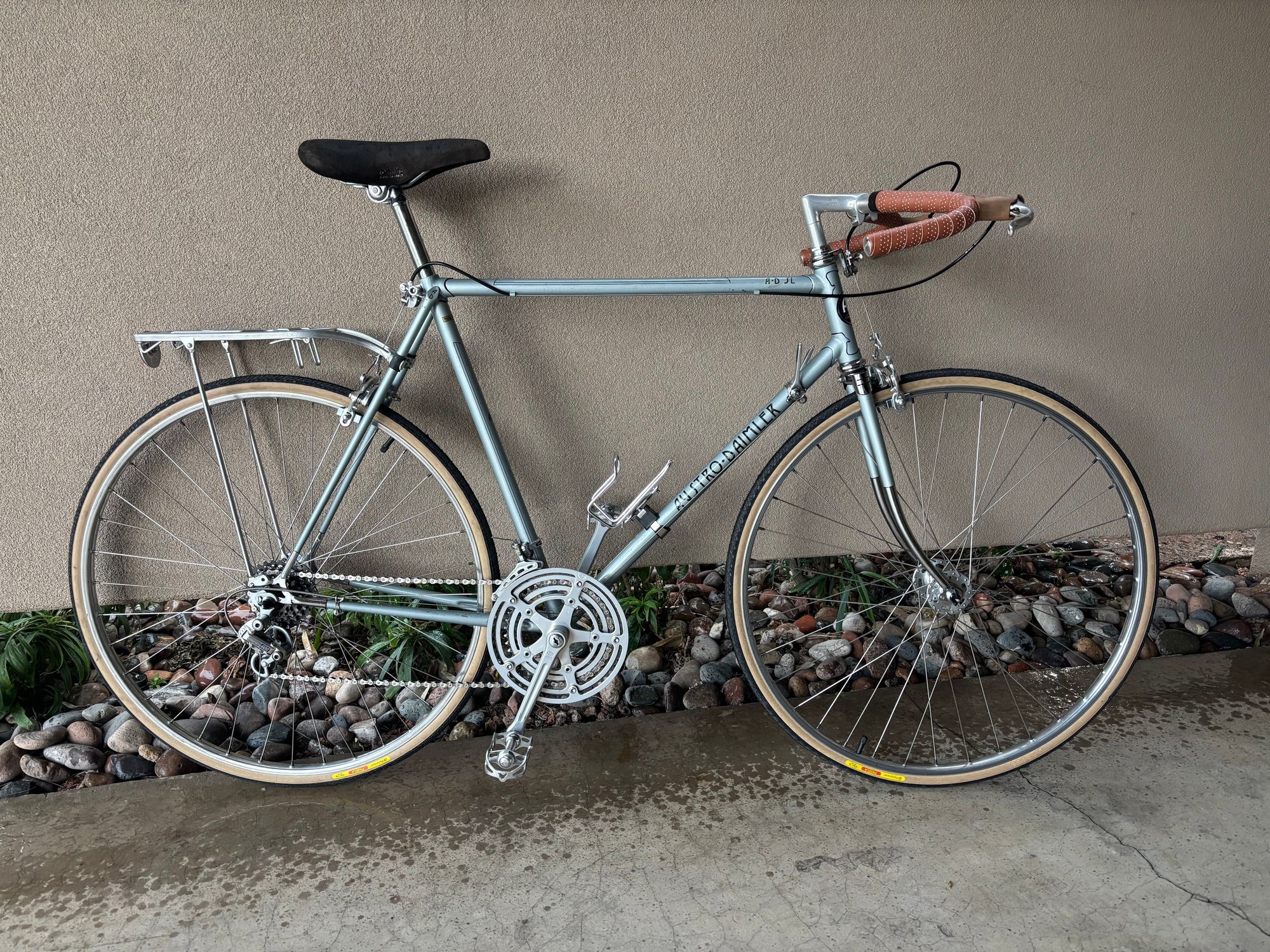 Here it is after a good cleaning/lube/tune up. I have a number of bikes with drop bars, so I decided to try Origin8 Tiki Bars. 
