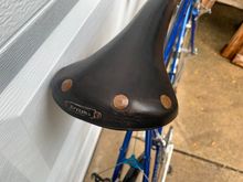 What model Brooks is this? It’s different than my others but is super clean.