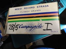 Campy box marked for Italian threading