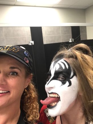 Girl bathroom break lol 
