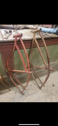 Does anyone know who made these frames, and a year on them if possible.