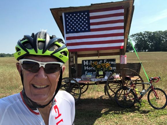 Stopped at a roadside stand for a couple fresh “maters” for the burgers. Kind of a tight fit in my jersey pockets.