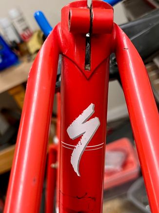 Came with a 26.6 SR Laprade, but it seems loose and the ears are a bit pinched, I think it should be 26.8