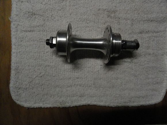 32 hole low flange hub new sealed bearings