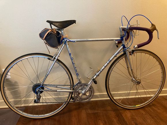 Early 70s Follis 172, three tubes 531. Splendid ride.