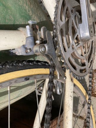 Front derailleur is free of cracks