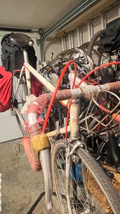 Under the top tube is the worst spot. The rust build-up got pretty thick in spots. No holes though.