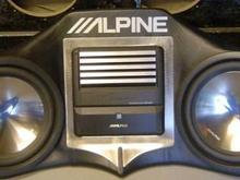 08152gi 20 Using,this sub box but will put aan equlizer in the center instead of an amp.