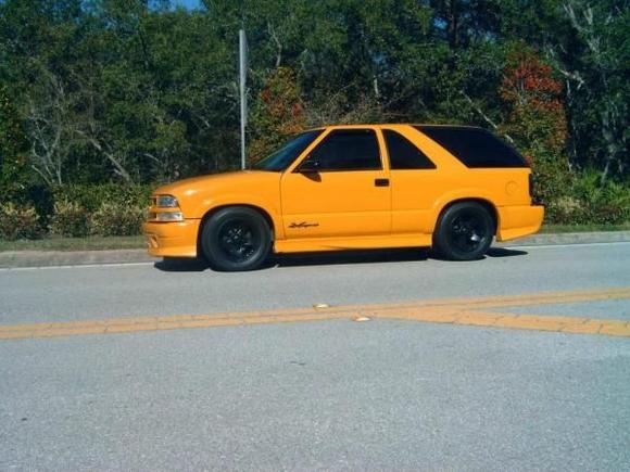 Black wheels &amp; emblems