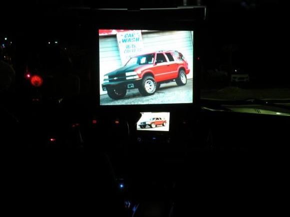 15" Monitor and 7" DVD Headunit
