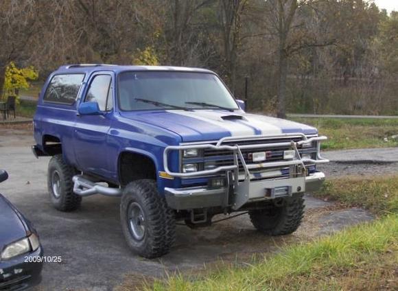custom front bumper with winch mount. had a nice Warn 15,000lb winch, long since disapeared.