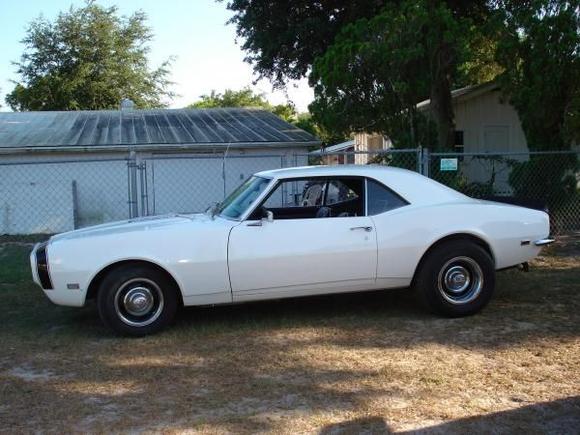 68 Camaro 2013 needs some work