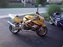 1999 900rr  Last of the 9's