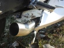 what happens when you stuff a can straight on to a header and wedge it against the fairing?
