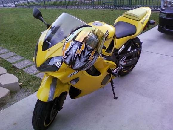 2002 F4i