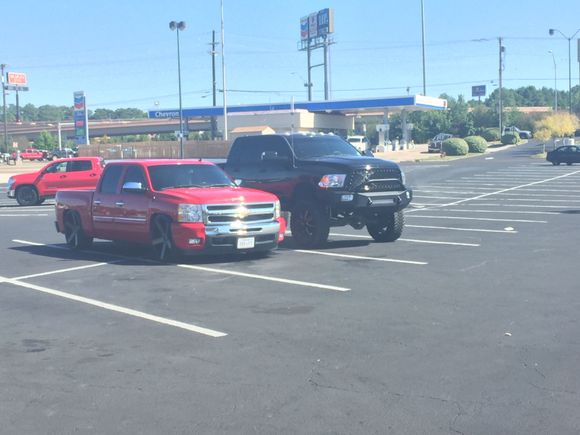 My best friend from Outlaw Autowerx brett killing the dually game