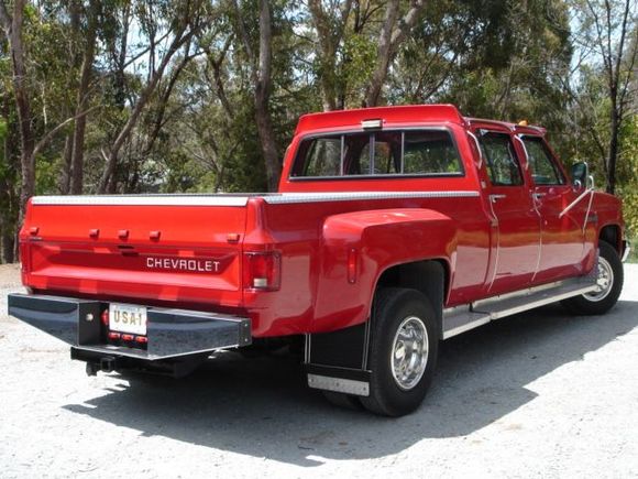 A "do anything" truck.