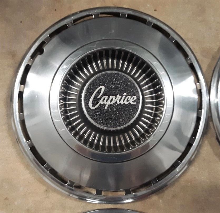 For Sale 1968 1969 Chevrolet Caprice 14 Inch Hubcaps Chevrolet