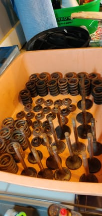 Old valves, springs, keepers.. yours for the taking if you can use. 