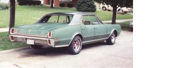 '67 Cutlass rear