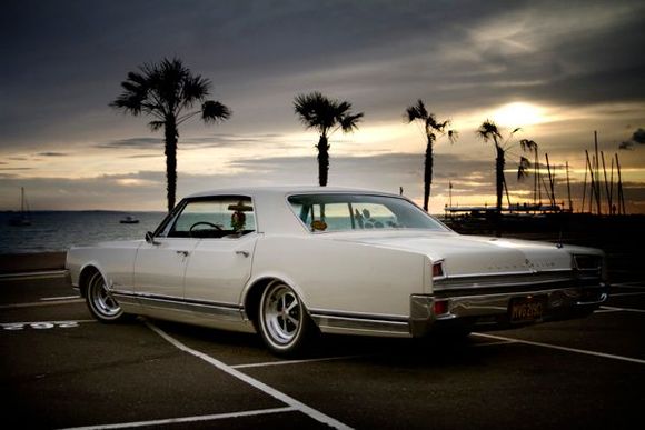 1965 Olds Delta 88 Holiday