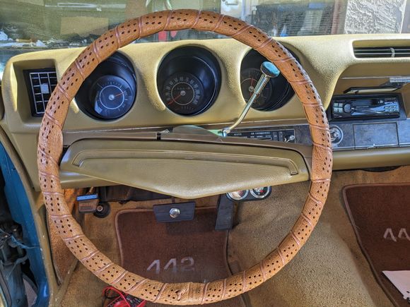 Steering wheel and pad.  It's in bad condition and has a lot of cracks in the plastic. 