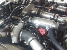 Right view. The intercooler is deactivated for the winter.