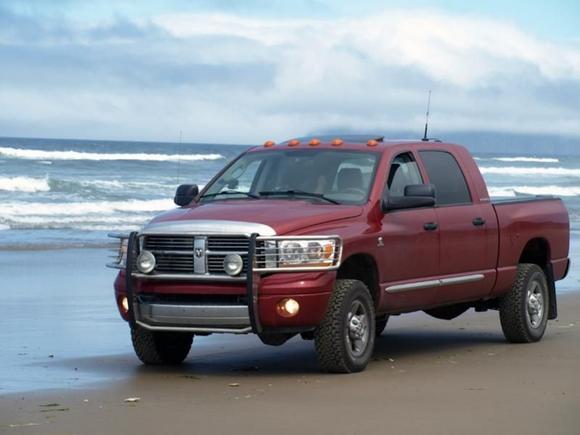 2006 Dodge Ram 3500 CTD
On the beach on the Oregon Coast