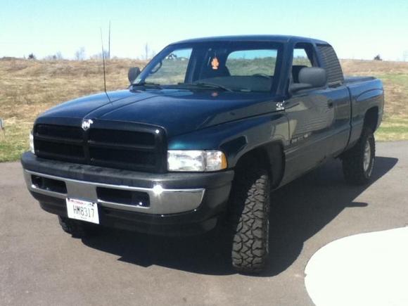 New painted front end, first lift stage, and new tires. Exhaust soon