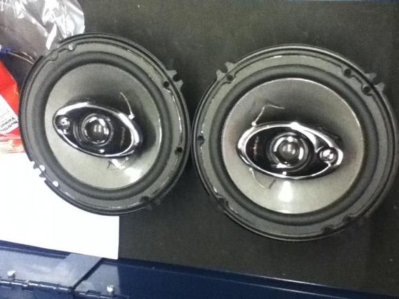 Pioneer speakers