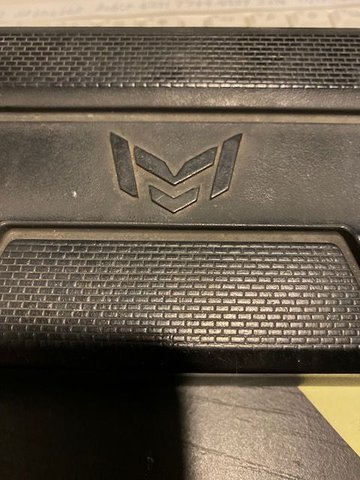 THis logo is on the outside of the pad