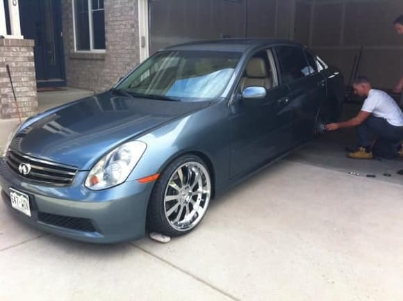 Spacers on and rolling fenders