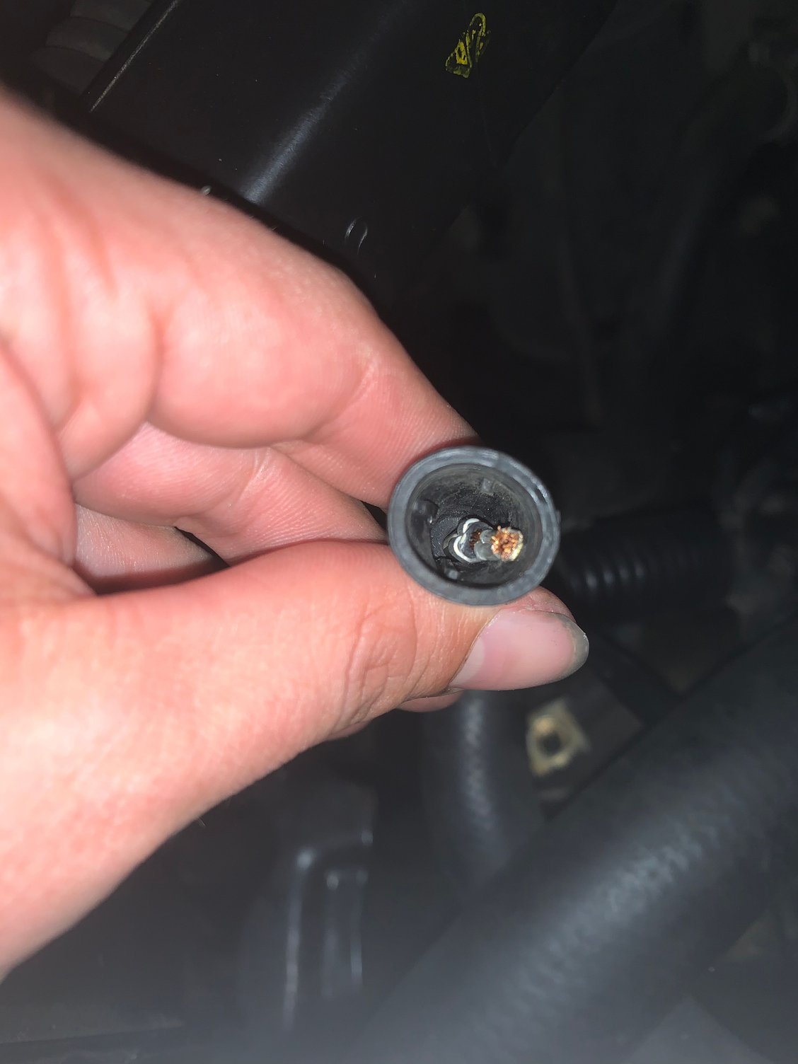 Starter solenoid connector broke into solenoid?? HondaTech Honda