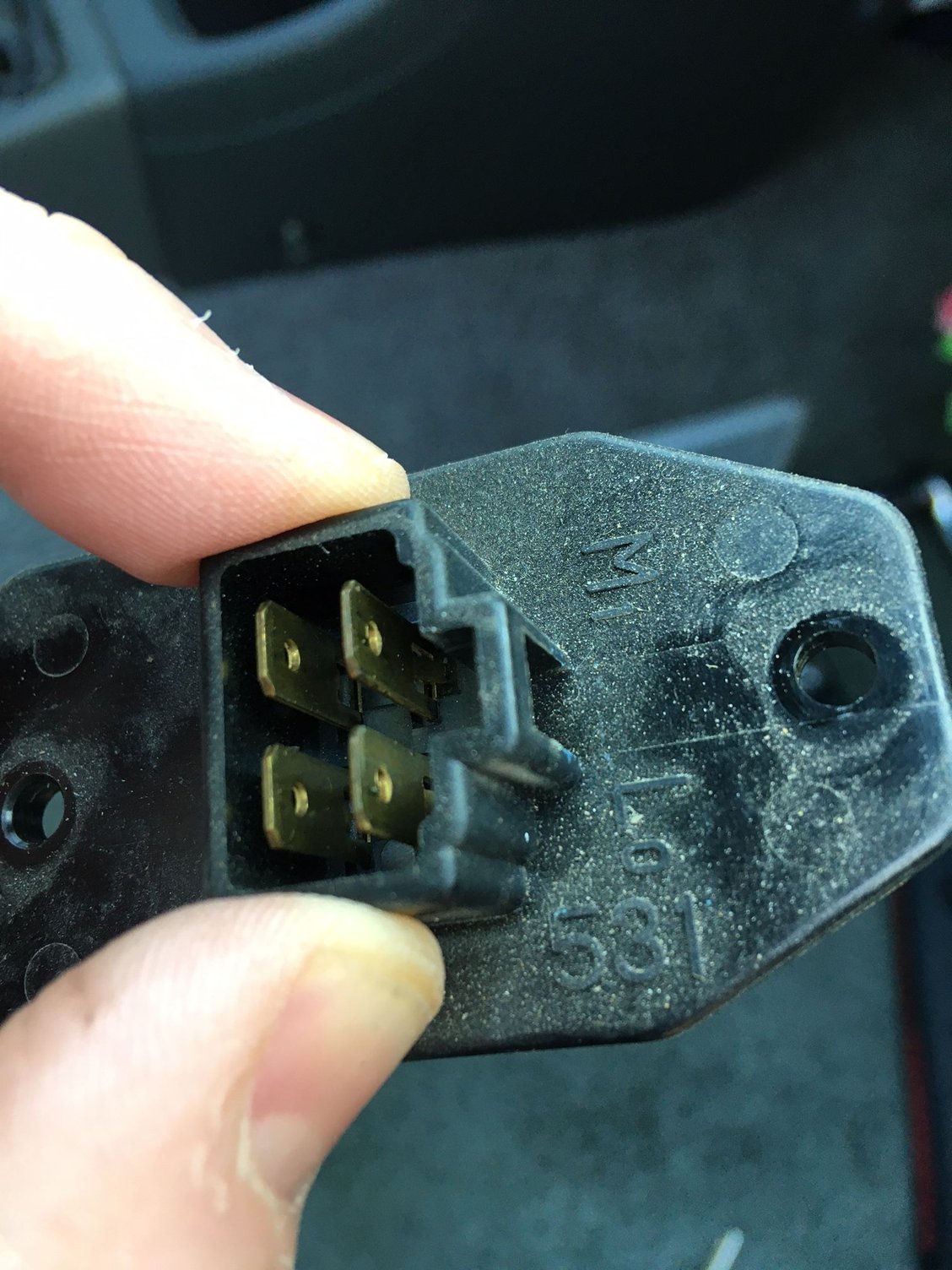 Replaced blower motor dan resistor on the 88 civic HondaTech Honda