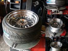 Almost done 16*9.5 with a 195/40/16  stretched out