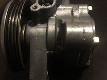 Cleaned up and rebuild the power steering pumo