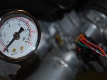 Fuel Pressure Gauge w/individual throttle body TPS.