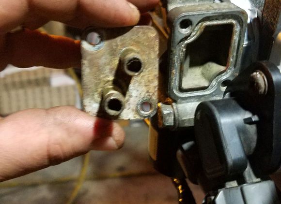 here....  and then immediately transitions over to the FITV in the next pic. So I capped it off back at the coolant pipe above^^^.