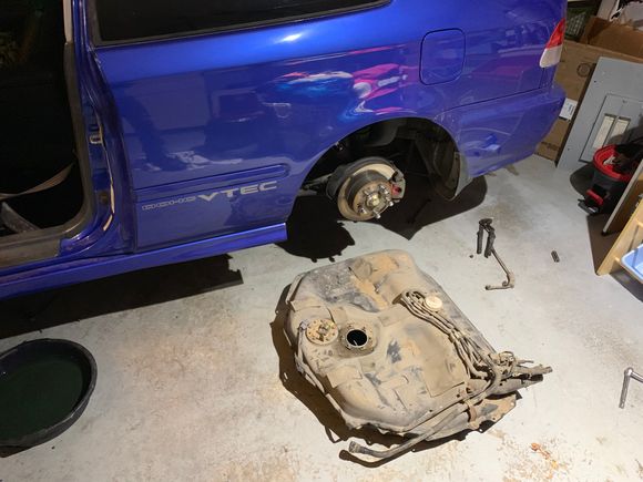 Dropped the tank only to avoid brute force removing the factory line from some holder that I wouldn’t reach. 