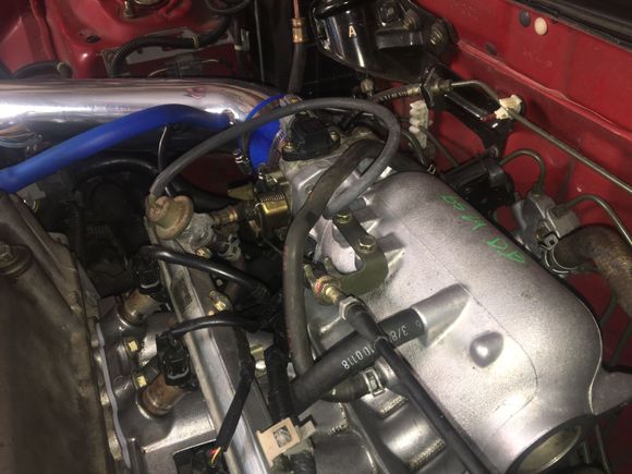 Hose connected to the EVAP there behind the intake manifold
