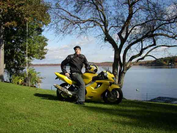 2000 Honda CBR F4