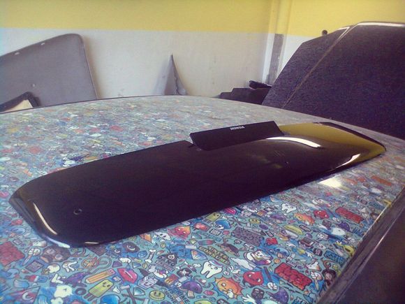 OEM wizor is waiting installation.,.... 
my friend's stickerbobmed roof EK civic