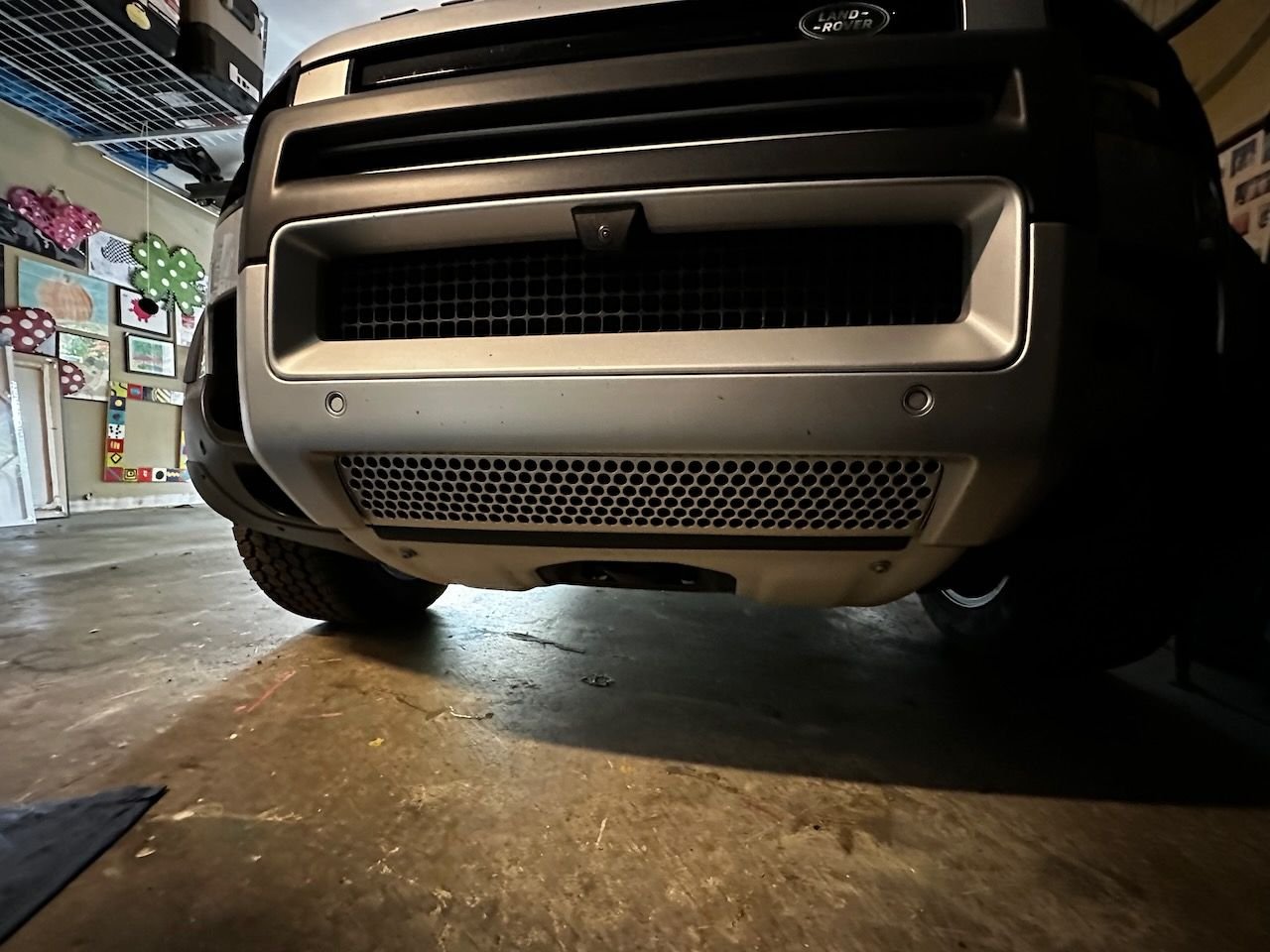 2022 Land Rover Defender - 2022 Defender 110 SE with all the extras + ext warranty - Used - VIN SALEP7RU7N2069448 - 25,200 Miles - 6 cyl - 4WD - Automatic - SUV - Silver - Little Rock, AR 72207, United States