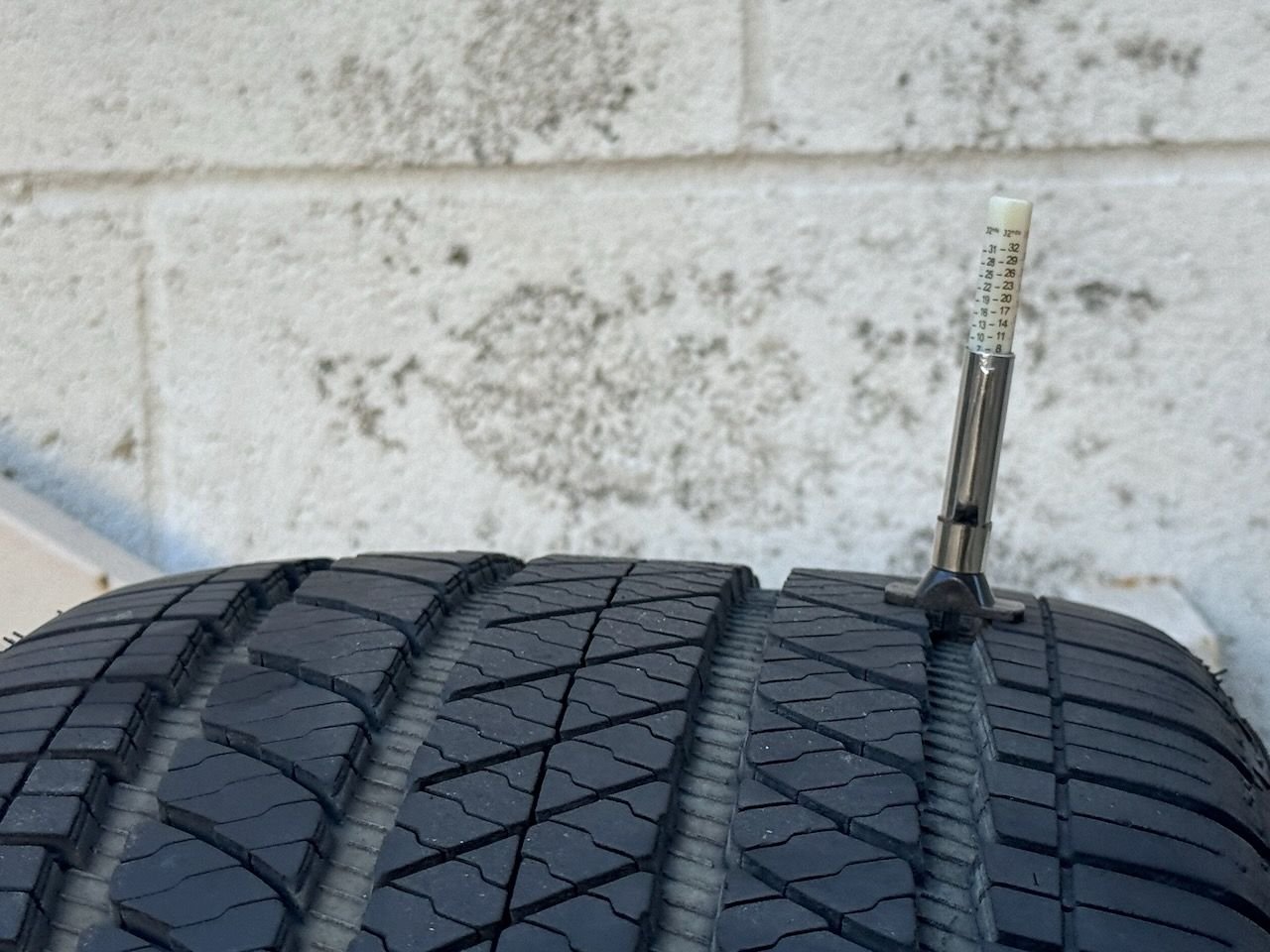 Wheels and Tires/Axles - Five 21" Land Rover Discovery Wheels and Tires - Used - -1 to 2026  All Models - Los Angeles, CA 90029, United States